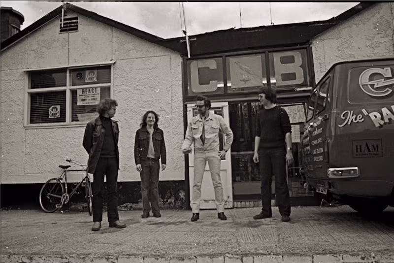 Kingston CB shop before editing and correct 